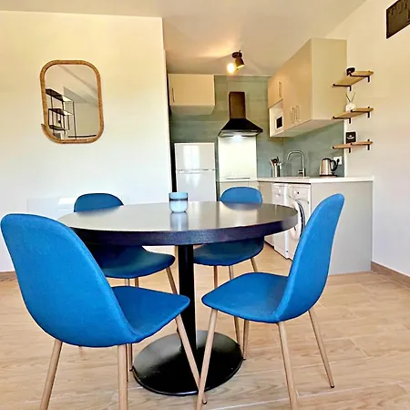 Presqu'île De Giens - Vue - Porquerolles - Village * Hyères