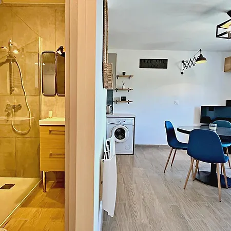 Presqu'île De Giens - Vue - Porquerolles - Village Hyères