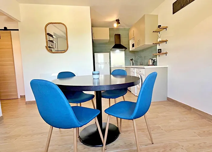 Presqu'ile De Giens - Vue - Porquerolles - Village * Hyères